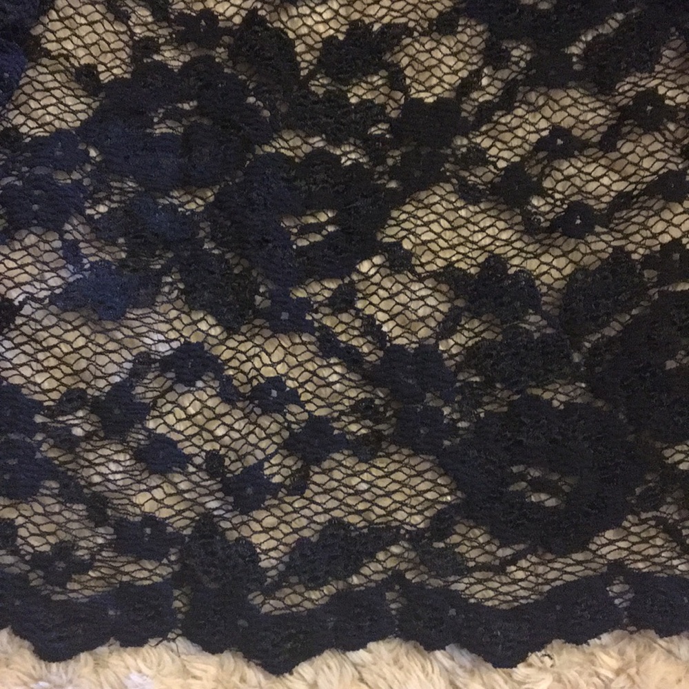 Black V neck, knot front lace long sleeve top - Picture 3 of 5